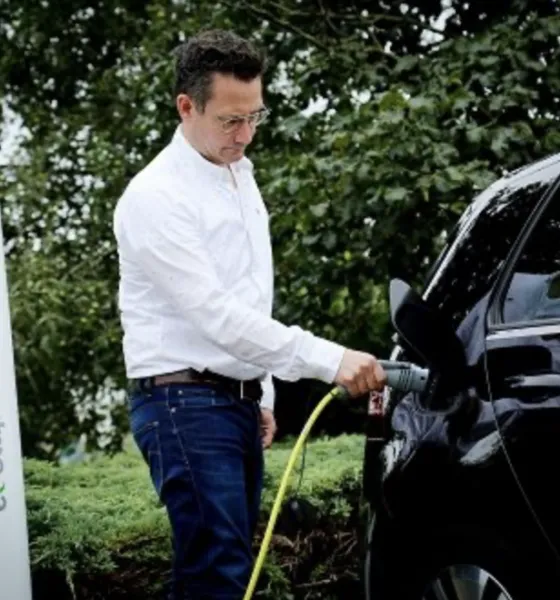 Over-ons-Elektrische-auto.